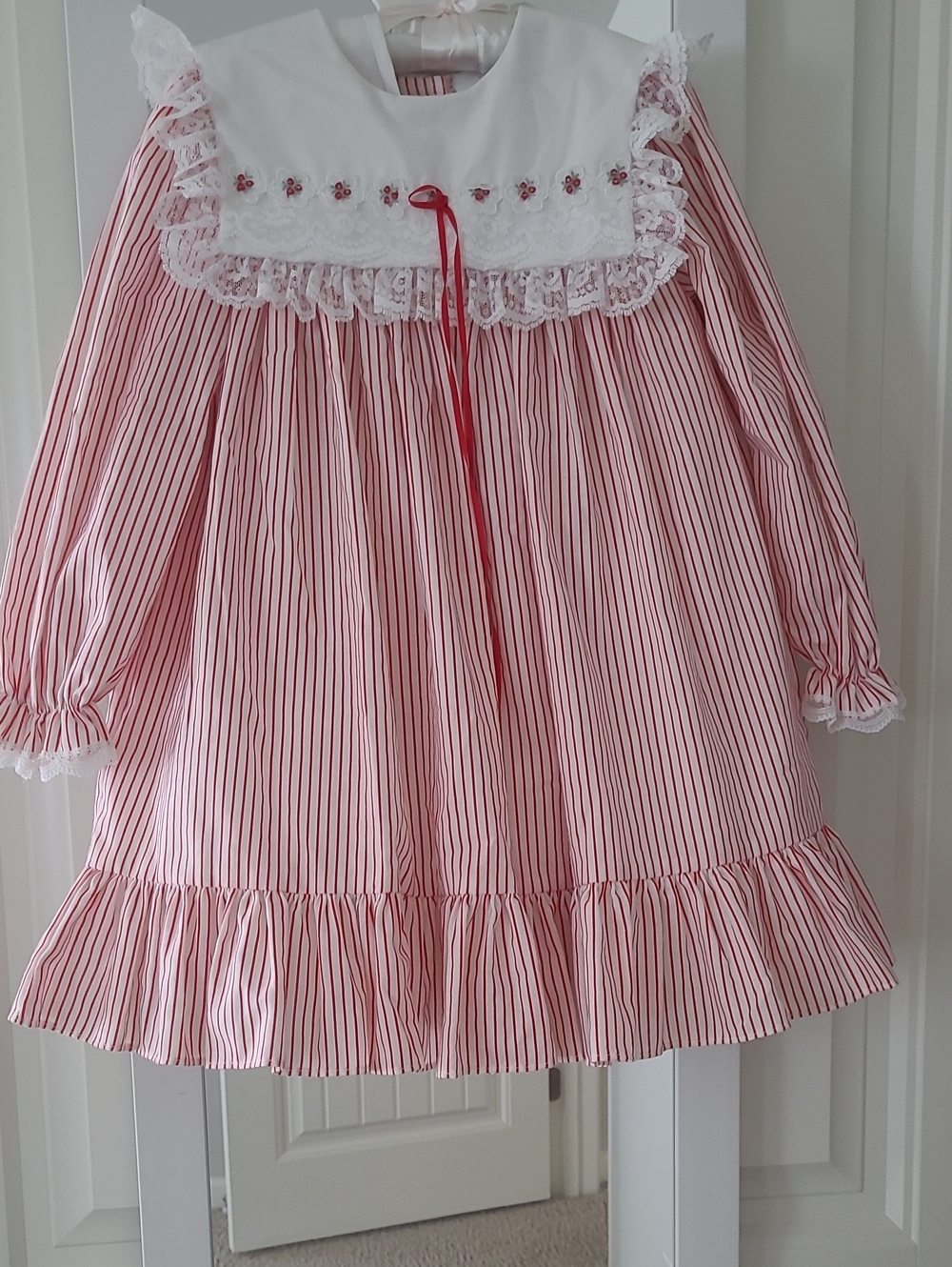 Classic Vintage 90's Red & White Stripe Girls' Christmas Dress with Lace Collar